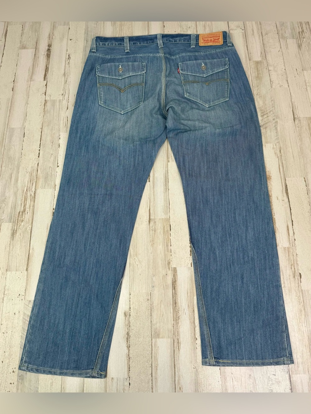 Levis 514 Jeans Womens 38x31 Blue Straight Wide Leg Casual Denim - Picture 11 of 13